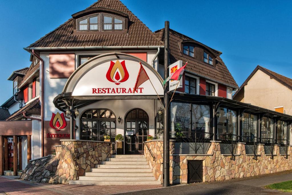 Hotel Piroska Buk Ngoại thất bức ảnh